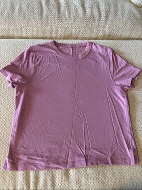 lululemon athletica Short Sleeve Crew Tee in Mauve